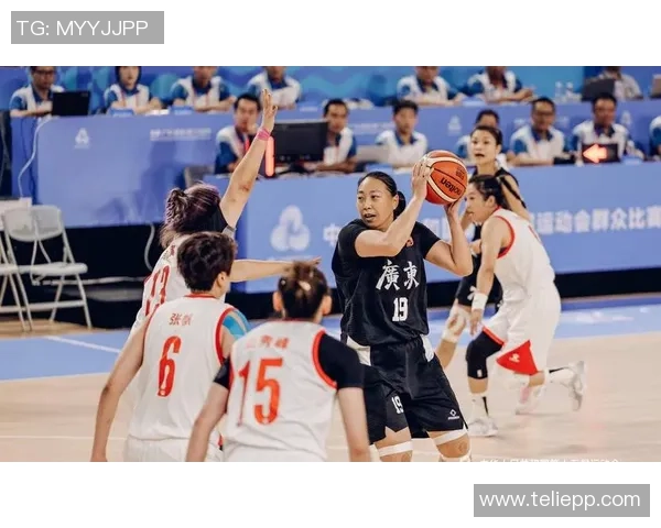 深圳篮球队在比赛中的控制能力与得失分析探讨 深圳篮球队在比赛中的控制能力与得失分析探讨