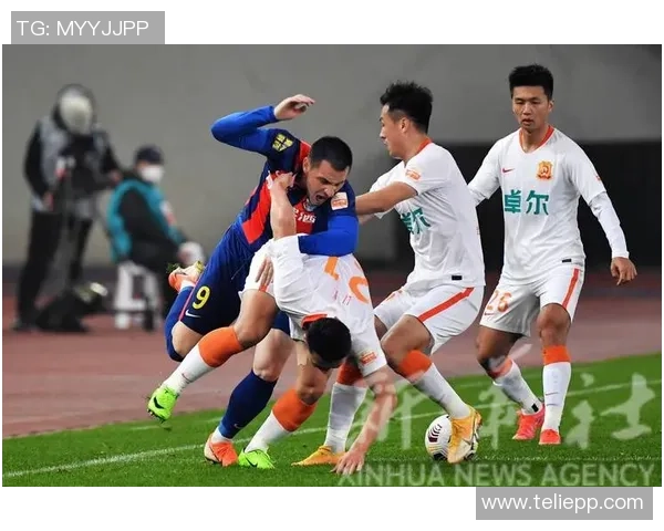 武汉足球队比赛经验引发热议球迷观点分歧引关注